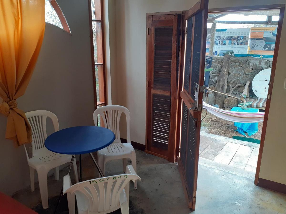 Cozy Hosting Galapagos Lägenhet Puerto Ayora  Exteriör bild