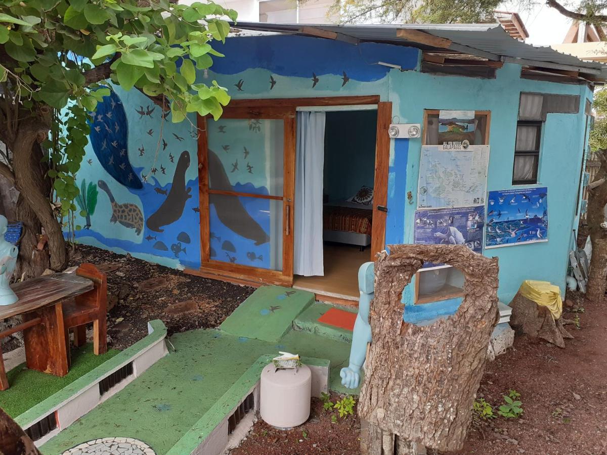 Cozy Hosting Galapagos Lägenhet Puerto Ayora  Exteriör bild