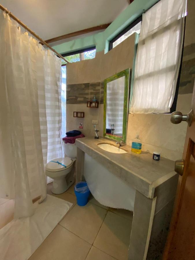 Cozy Hosting Galapagos Lägenhet Puerto Ayora  Exteriör bild