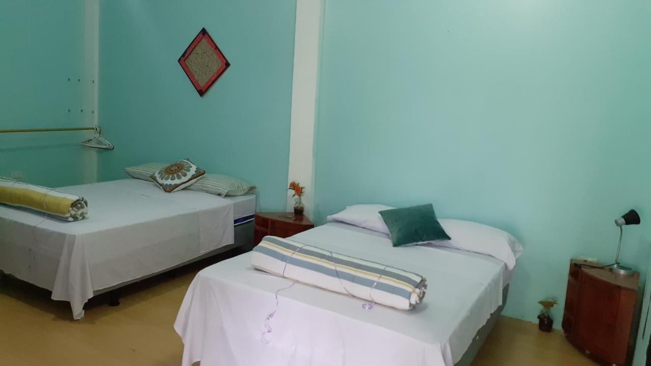 Cozy Hosting Galapagos Lägenhet Puerto Ayora  Exteriör bild