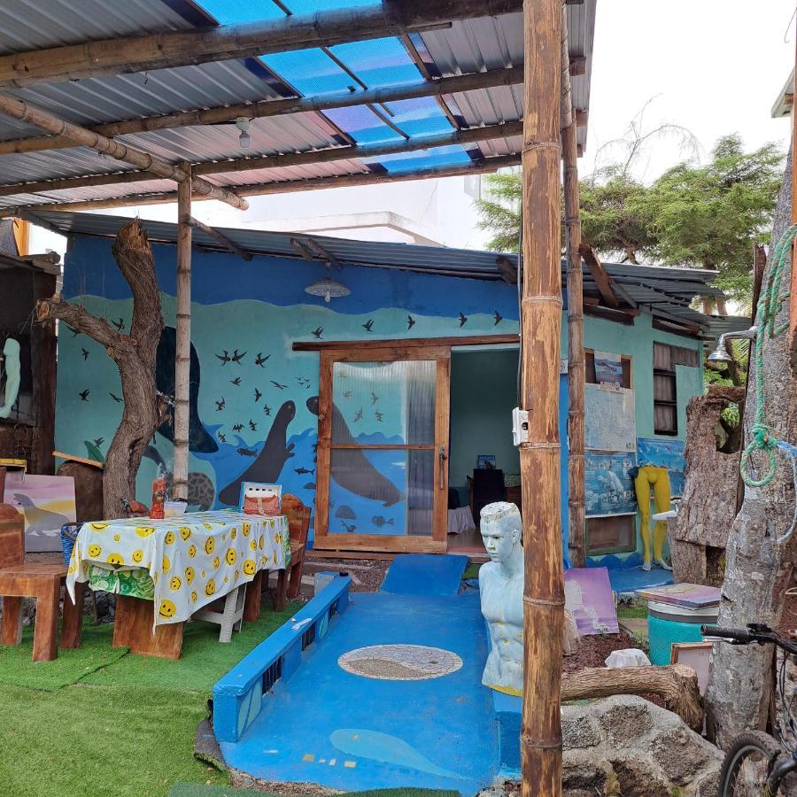 Cozy Hosting Galapagos Lägenhet Puerto Ayora  Exteriör bild