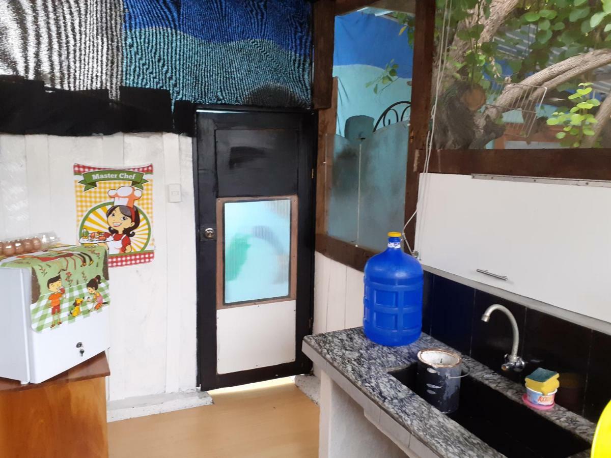 Cozy Hosting Galapagos Lägenhet Puerto Ayora  Exteriör bild